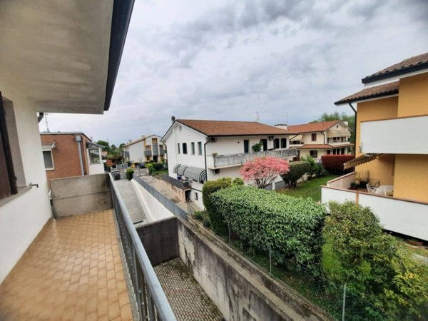 appartamento in vendita a Caerano di San Marco