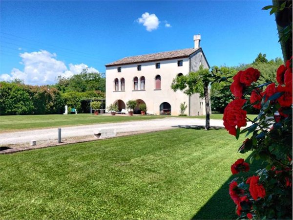 casa indipendente in vendita a Caerano di San Marco