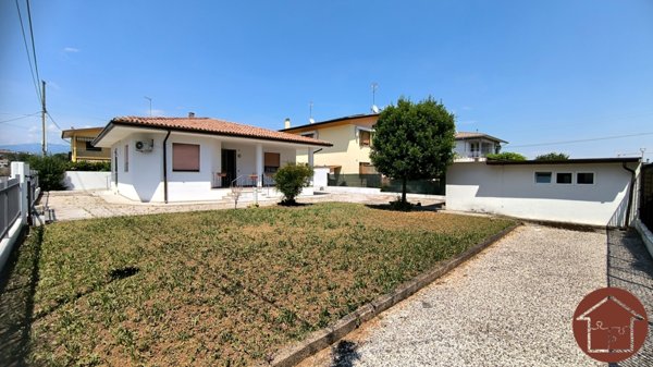 casa indipendente in vendita a Caerano di San Marco