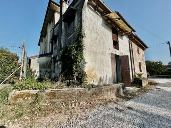 appartamento in vendita a Caerano di San Marco