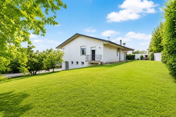 casa indipendente in vendita a Caerano di San Marco