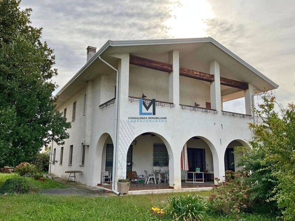 casa indipendente in vendita a Caerano di San Marco