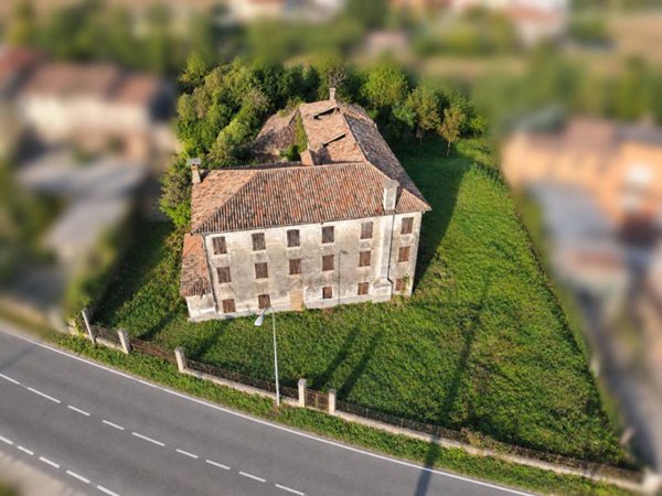 casa indipendente in vendita a Caerano di San Marco