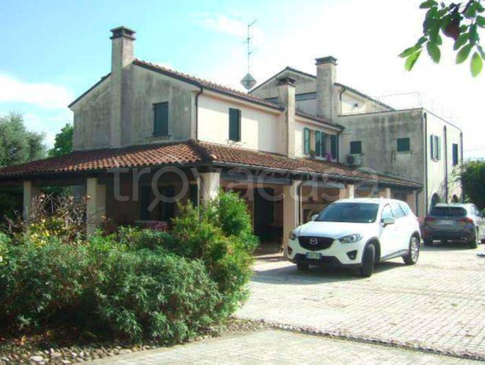 casa indipendente in vendita a Cappella Maggiore