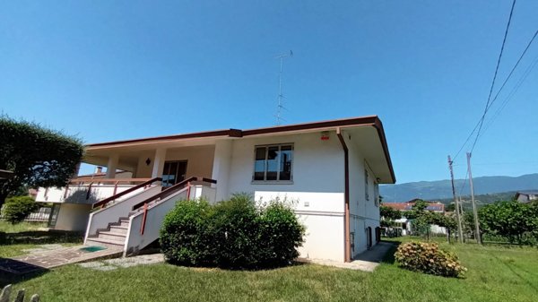 casa indipendente in vendita a Cappella Maggiore