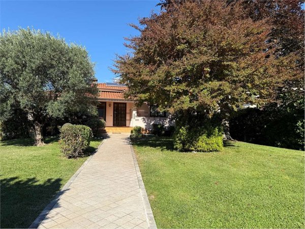 casa indipendente in vendita a Cappella Maggiore