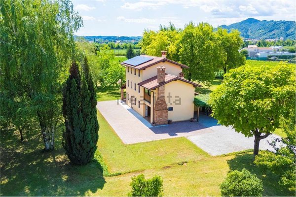 casa indipendente in vendita a Cappella Maggiore