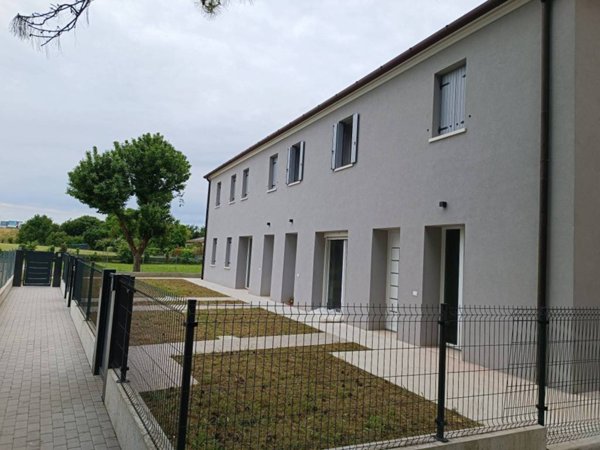 casa indipendente in vendita a Carbonera in zona Vascon