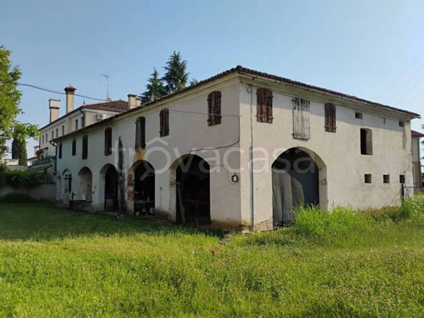 appartamento in vendita a Carbonera in zona Pezzan