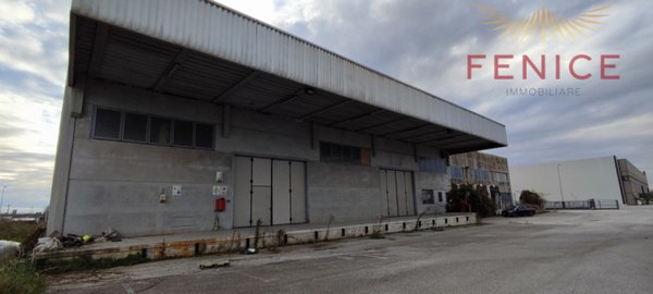 capannone in vendita a Carbonera