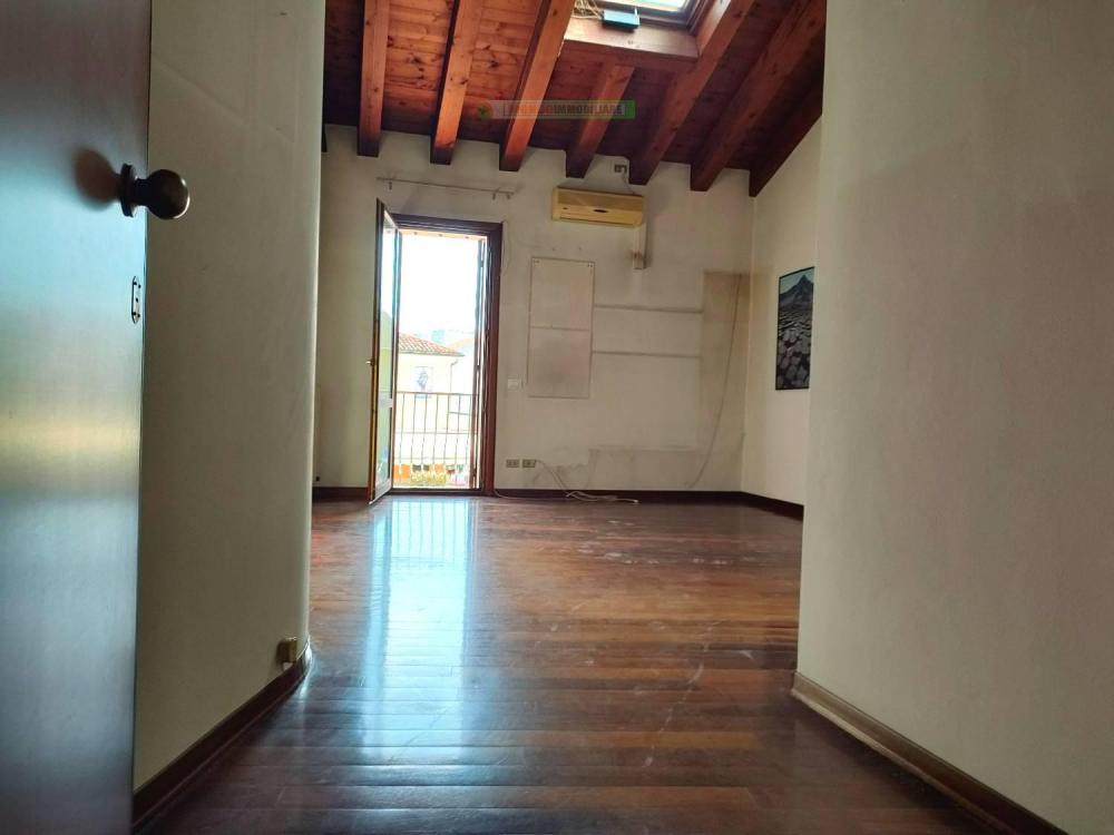 appartamento in vendita a Carbonera in zona Biban