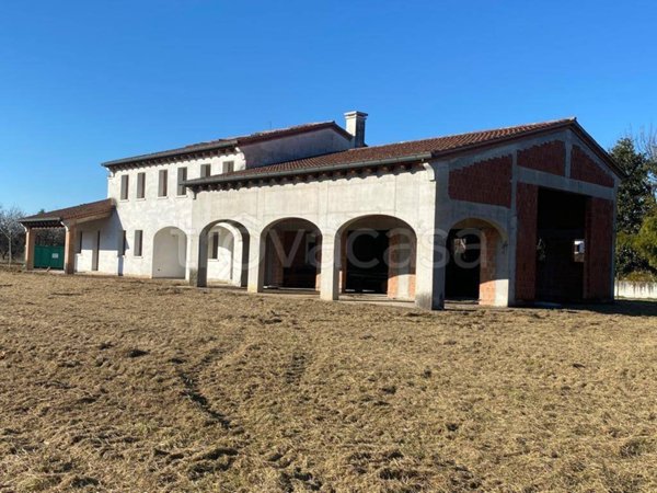 casa indipendente in vendita a Carbonera