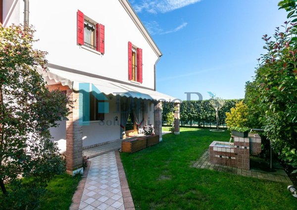 casa indipendente in vendita a Carbonera in zona Mignagola