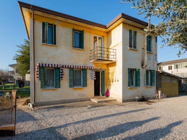 casa indipendente in vendita a Carbonera in zona Mignagola