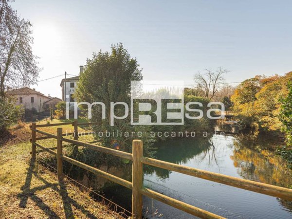 locale di sgombero in vendita a Carbonera
