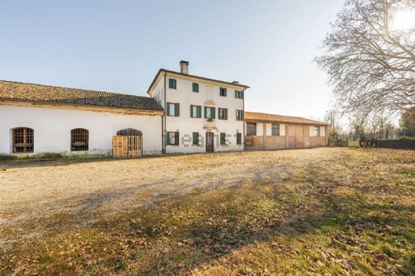 casa indipendente in vendita a Carbonera