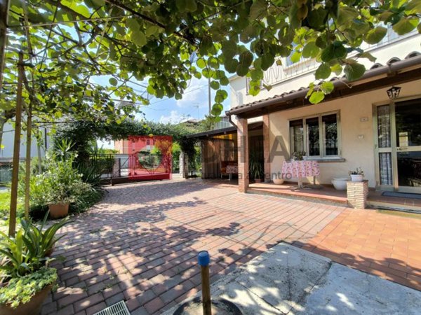 casa indipendente in vendita a Carbonera