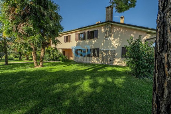 casa indipendente in vendita a Carbonera in zona Pezzan