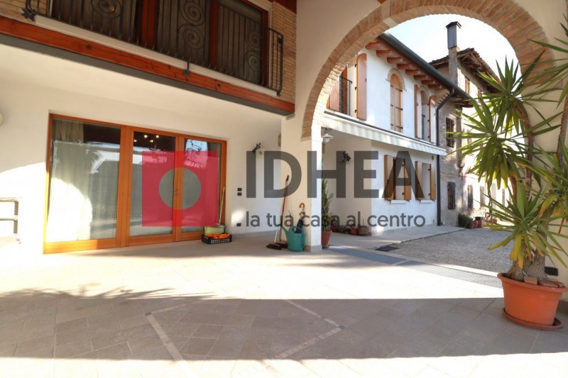 casa indipendente in vendita a Carbonera in zona Vascon