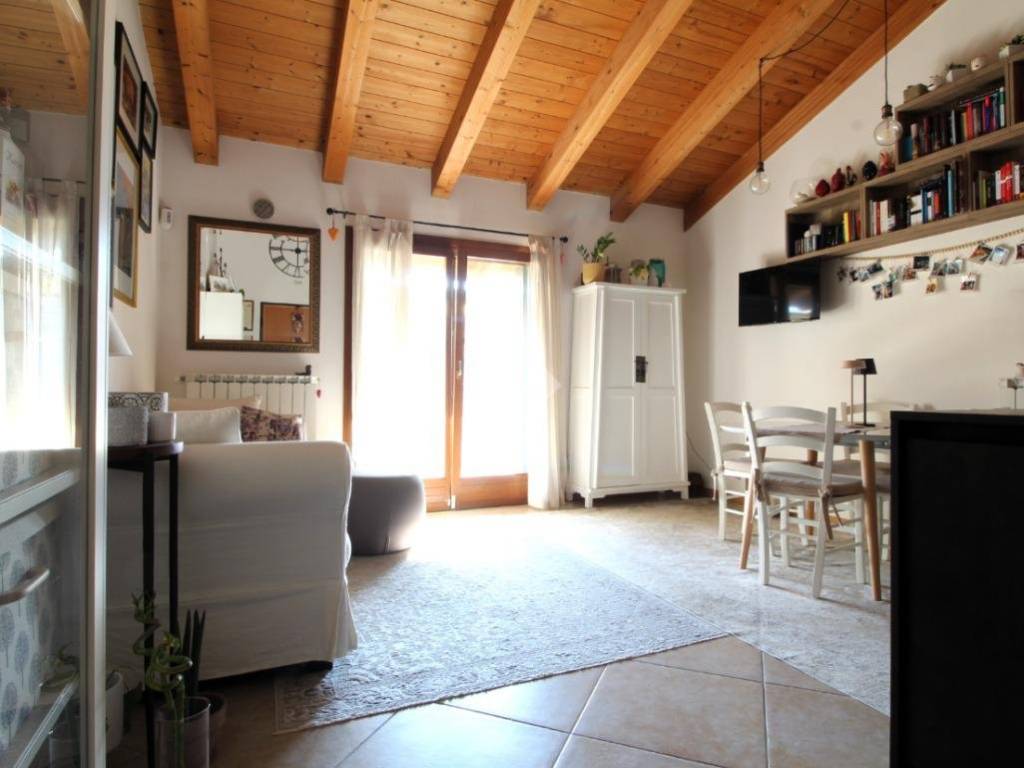 appartamento in vendita a Carbonera in zona Mignagola