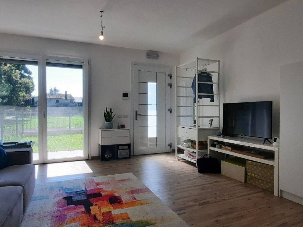 casa indipendente in vendita a Carbonera