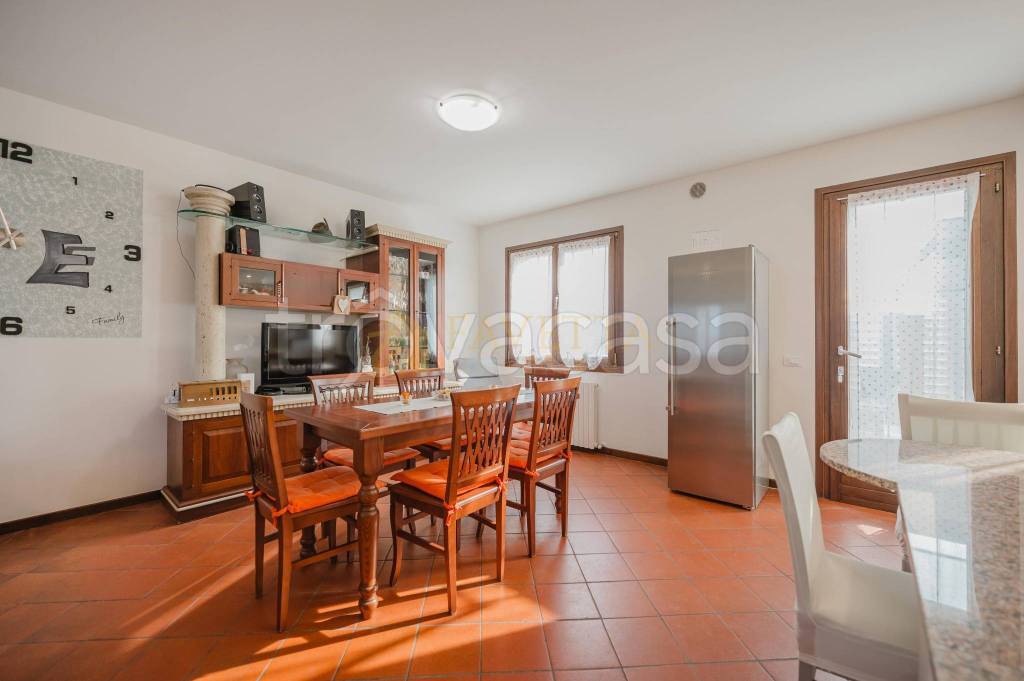 casa indipendente in vendita a Carbonera