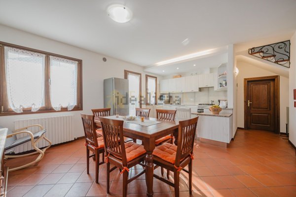 casa indipendente in vendita a Carbonera