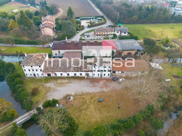 casale in vendita a Carbonera