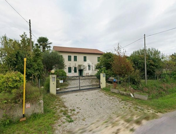 casa indipendente in vendita a Carbonera in zona San Giacomo di Musestrelle