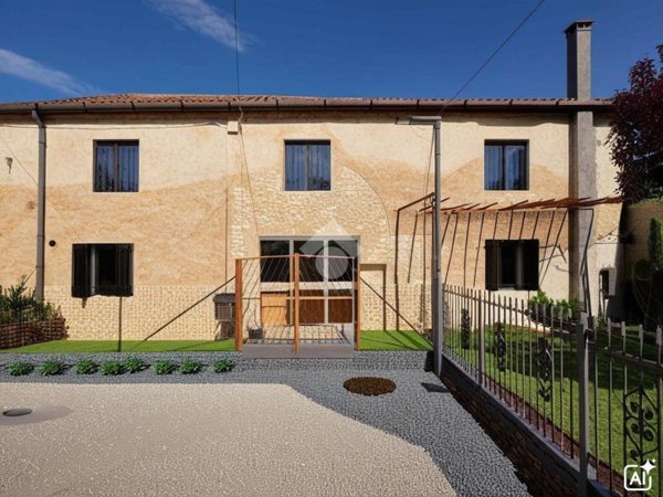 casa indipendente in vendita a Carbonera in zona Vascon