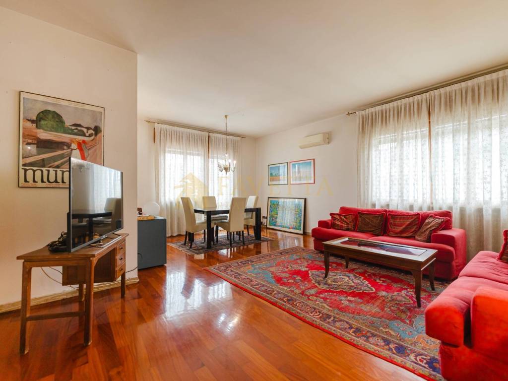 casa indipendente in vendita a Carbonera in zona Biban