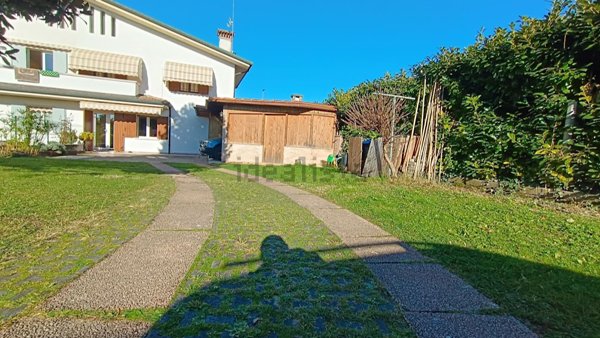 casa indipendente in vendita a Carbonera in zona Mignagola