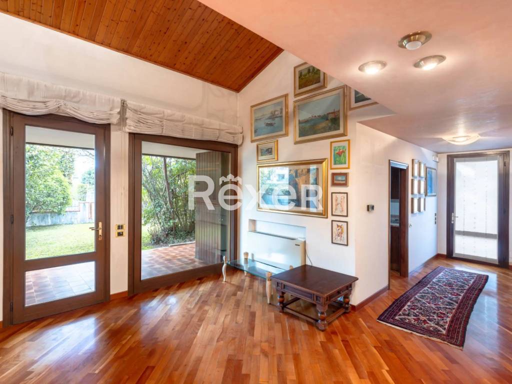 casa indipendente in vendita a Carbonera in zona Vascon