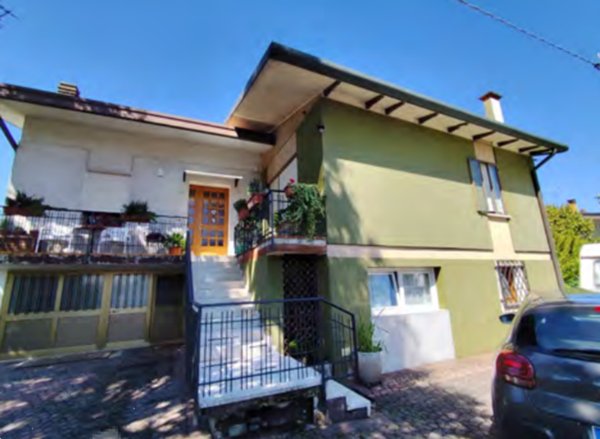 casa indipendente in vendita a Carbonera