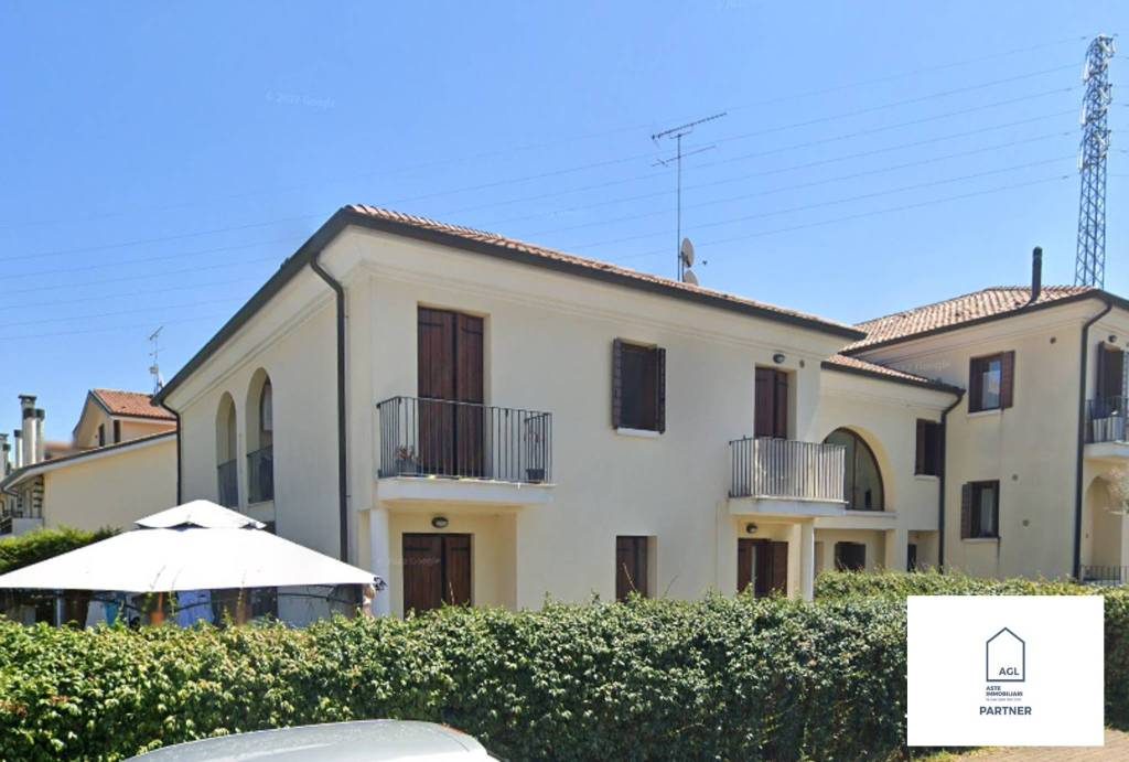 appartamento in vendita a Carbonera in zona Pezzan