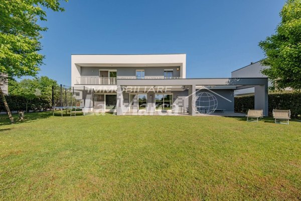casa indipendente in vendita a Carbonera
