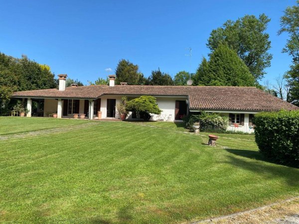 casa indipendente in vendita a Carbonera in zona Pezzan
