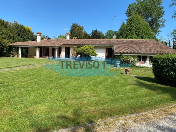 casa indipendente in vendita a Carbonera in zona Pezzan