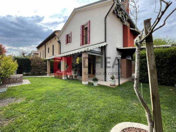 casa indipendente in vendita a Carbonera in zona Mignagola