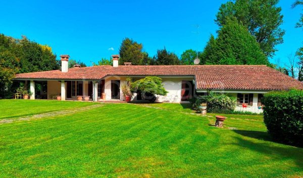 casa indipendente in vendita a Carbonera