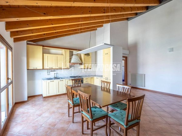 appartamento in vendita a Carbonera in zona Biban