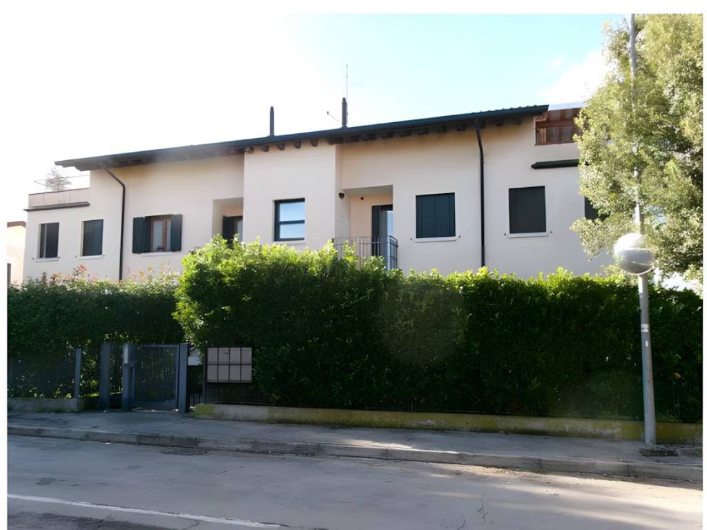 appartamento in vendita a Carbonera in zona Biban