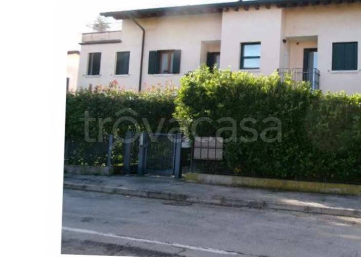 appartamento in vendita a Carbonera in zona Biban