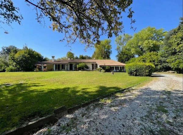 casa indipendente in vendita a Carbonera in zona Pezzan