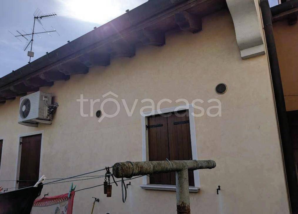 casa indipendente in vendita a Carbonera in zona Vascon