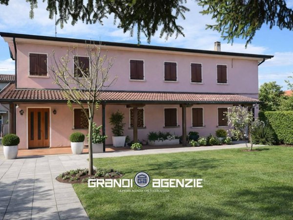 casa indipendente in vendita a Carbonera in zona Mignagola