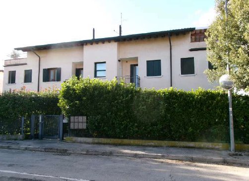 appartamento in vendita a Carbonera in zona Biban