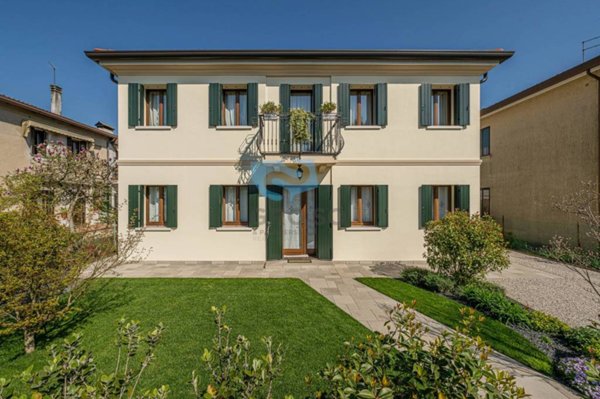 casa indipendente in vendita a Carbonera in zona Biban