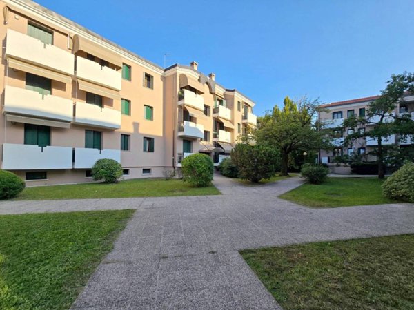 appartamento in vendita a Carbonera in zona Biban