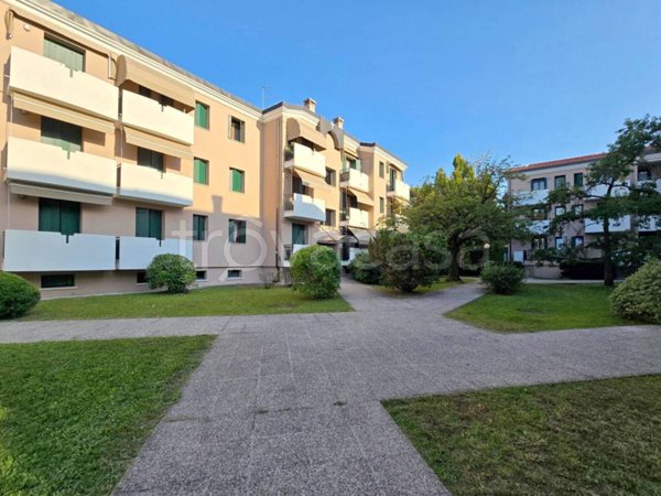appartamento in vendita a Carbonera in zona Biban